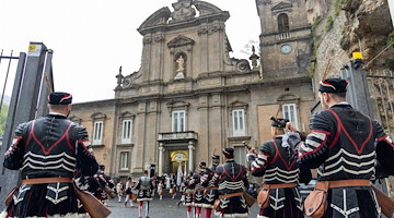 La millenaria Abbazia di Cava de’ Tirreni apre le porte nei giorni festivi con visite guidate tra spiritualità, storia e cultura
