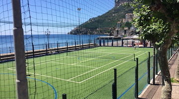 Laser Tag al Campo Sportivo di Minori: 21 agosto sfide a colpi di laser per bambini, ragazzi e genitori