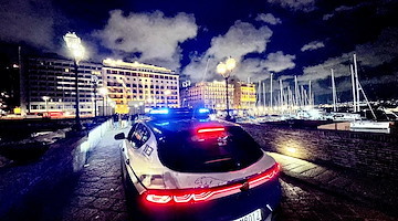 Lesioni aggravate e coltello nascosto in un tombino: denunciato 20enne a Napoli