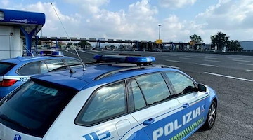 Lite per viabilità sulla tangenziale di Napoli: uomo picchiato davanti alla famiglia