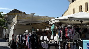 Maiori, protesta degli ambulanti contro il mercato a rotazione: confermato lo sciopero ad oltranza