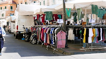 Maiori, sospeso il mercato del 5 settembre. Ipotesi spostamento in zona Demanio