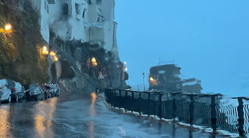 Maltempo, allerta meteo su tutta la fascia costiera della Campania