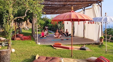 Namasté Praiano 2025: l'oasi olistica della Costiera Amalfitana