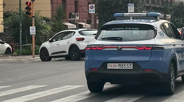 Napoli, fuggono all’alt e si disfano di armi durante l’inseguimento: denunciati due 17enni