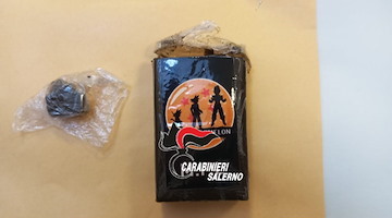 Nocera Inferiore: arrestato dai Carabinieri un uomo per detenzione di hashish ai fini di spaccio