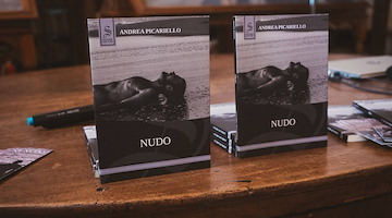 “Nudo”, Andrea Picariello presenta il suo romanzo autobiografico a Vietri sul Mare
