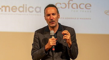 Oggi il conduttore Luca Sommi presenta il suo libro a Sant’Agnello