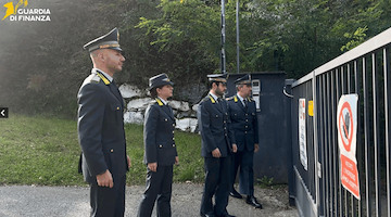 Operazione "Stella Verde": Finanza smantella rete di caporalato in 8 regioni, anche la Campania 