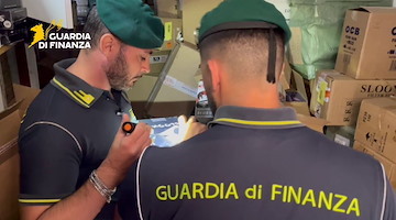 Palermo sequestrati 11 milioni e mezzo di prodotti da fumo