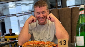 Per il maestro pizzaiolo Vesi non ci sono dubbi: «Le classifiche? Conta solo il giudizio del pubblico»