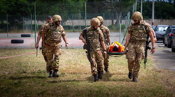 Persano - Serre: conclusi i corsi di primo soccorso a favore del personale della Brigata bersaglieri “Garibaldi”