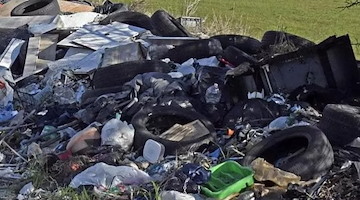 Ponticelli, sequestrata area adibita a discarica abusiva