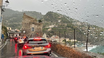 Prosegue l'allerta meteo Gialla: piogge e temporali in Campania 