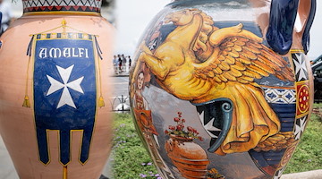 Quattro orci per quattro Repubbliche: Amalfi celebra la Regata con l'arte di Francesco Raimondi