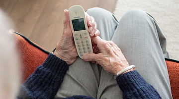 Ravello, segnalati tentativi di truffe telefoniche agli anziani: «Non aprite a sconosciuti»