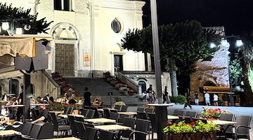 Ravello, turista ubriaco sale sulla e-bike di una residente e la danneggia per poi scappare