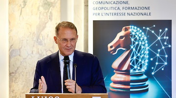 Regionali Campania, Fratelli d’Italia 'blinda' Cirielli: «È profondamente radicato sul territorio»