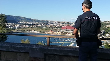 Rissa a Bagnoli, denunciati 8 giovani di età compresa tra i 15 e i 18 anni 