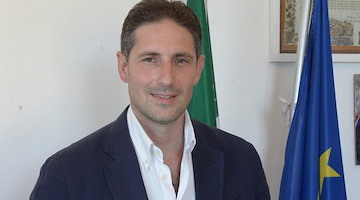 Ritorno a scuola a Positano, il Comune augura buon anno scolastico agli studenti: “Siete voi l’anima della nostra comunità”