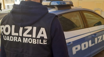 Salerno, arrestato 38enne pluripregiudicato: nascondeva pistola carica nel vano scooter