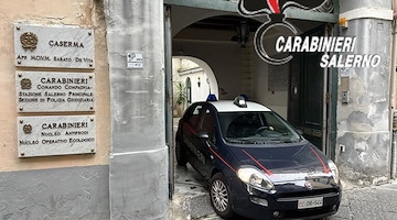 Salerno, arrestato istruttore sportivo: è accusato di violenze sessuali su due allieve minorenni