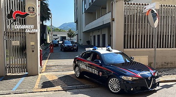 Salerno, atti persecutori contro l’ex moglie: 64enne sottoposto a braccialetto elettronico