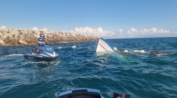 Salerno, doppio salvataggio in mare della Polizia di Stato durante la processione nautica 