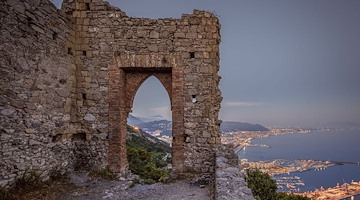 Salerno, la chiesa incompiuta di Saragnano: lo scatto di Carlo de Felice