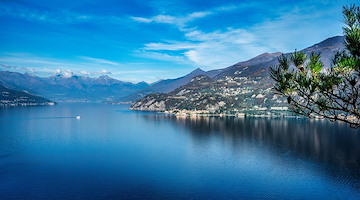 Si tuffa per salvare i figli nel lago di Como: padre tedesco disperso