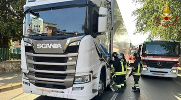 Tragedia a Torrette di Mercogliano: donna investita e uccisa da un tir