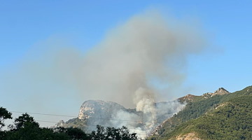 Tramonti, incendio nel vallone tra Ferriera e Paterno Sant’Elia