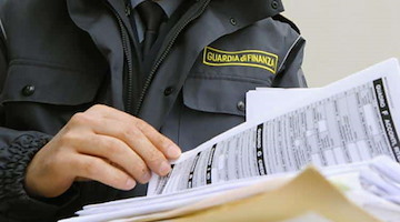 Truffa al fisco con il Bonus Facciate: blitz della Finanza nel triestino, sequestrati 9 milioni a due imprenditori