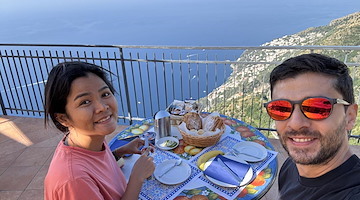 Tui e Rocco di “Viaggiando in Asia” innamorati della Costiera Amalfitana: «Un sogno ad occhi aperti»