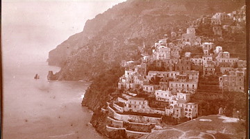 Un viaggiatore anonimo tra Amalfi, Furore e Positano: fotografie di inizio secolo grazie a Cava Storie