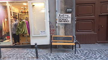 Via Tribunali a Napoli, la strada dove ogni angolo racconta una storia