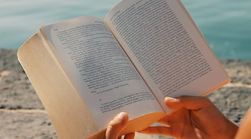 Vietri sul Mare celebra la lettura: sei incontri con gli autori alla Torre Bianchi