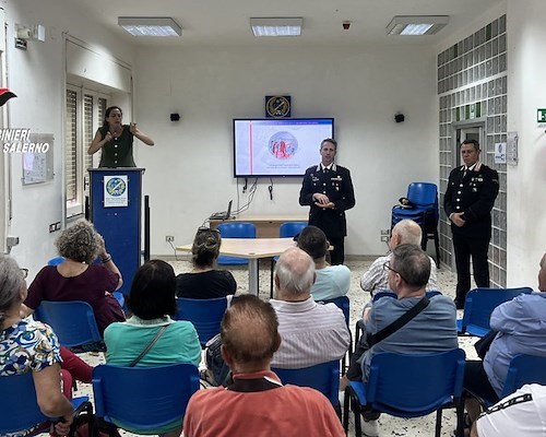 A Salerno i Carabinieri incontrano l’Ente Nazionale Sordi: prevenzione truffe e sicurezza digitale al centro dell’incontro