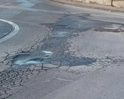 Giordani (Prima Cava): “Perdita d’acqua dal sottosuolo in via Salvo D’Acquisto e nessuno interviene. I cittadini sono esasperati”