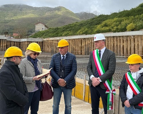 Importante traguardo per Agerola: oggi la posa la prima pietra del nuovo Polo dell’Infanzia