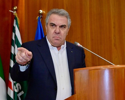 L'ex segretario Cisl Luigi Sbarra nominato sottosegretario al Sud. Piero De Luca (PD): «Auguri, ma il governo è ostile al Mezzogiorno»