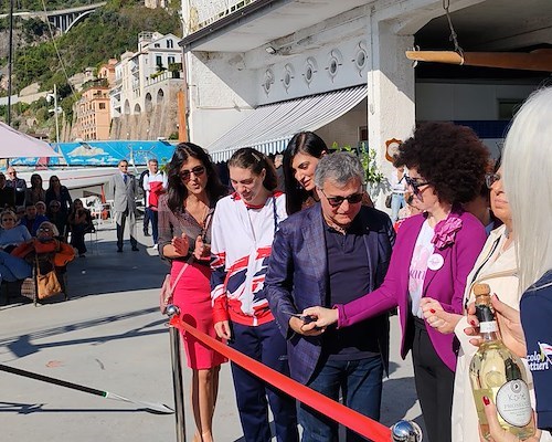 La “Galizia” scende in mare in ricordo di Gigi