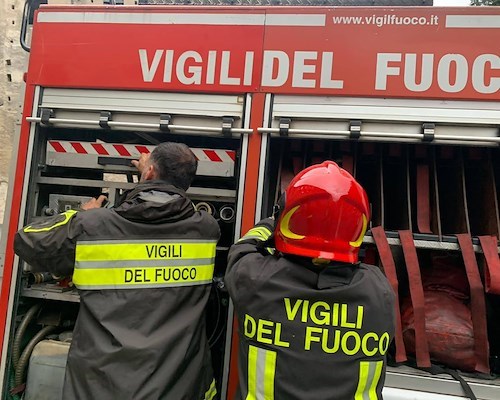 Meta, esplosione per fuga di gas: morti due anziani 