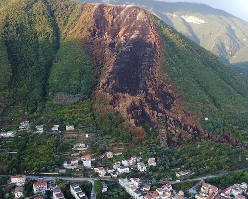 Monte Pendolo: 3,8 milioni per la messa in sicurezza del versante. Sindaco D'Auria: "Una svolta storica per Gragnano"