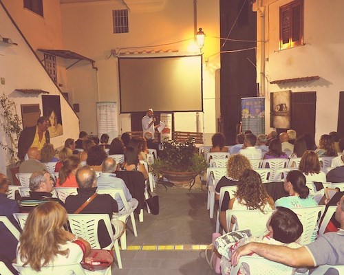 Stasera dieci autori a Minori per la tappa in Costiera del 6° Cammino Letterario Italiano
