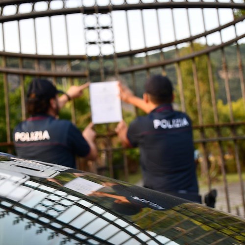 polizia chiude locale<br />&copy; Polizia