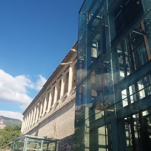 Amalfi, 8 anni fa l’inaugurazione degli ascensori per il cimitero: stanziati 510mila euro per la manutenzione straordinaria