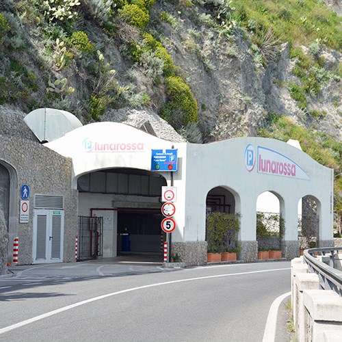 Amalfi, lavori adeguamento completati: parcheggio “Luna Rossa” dissequestrato interamente