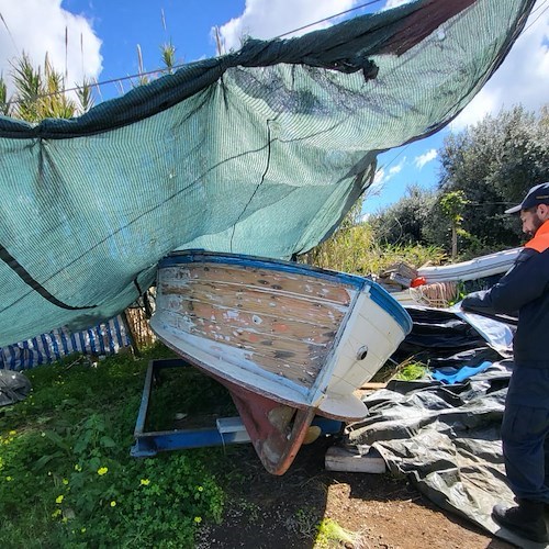 Sequestrato rimessaggio ad Agropoli