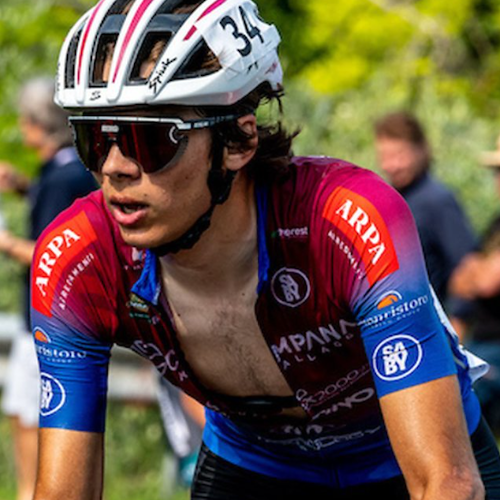 Caduta fatale nel giro dell'Austria, morto il ciclista italiano Jacopo Venzo. Aveva solo 17 anni 